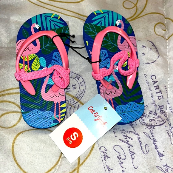Baby summer flops - Picture 1 of 4